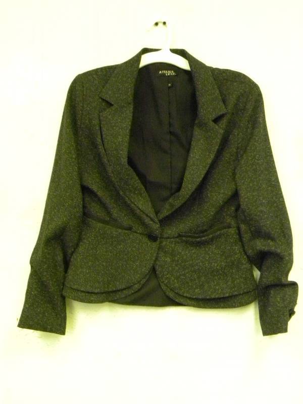 lot 7059 image: Atelier Luxe One Button Suit Jacket.