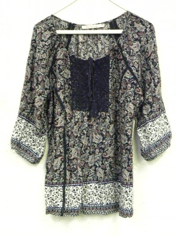lot 7070 image: Solitare (Very Nice) Half Dress.
