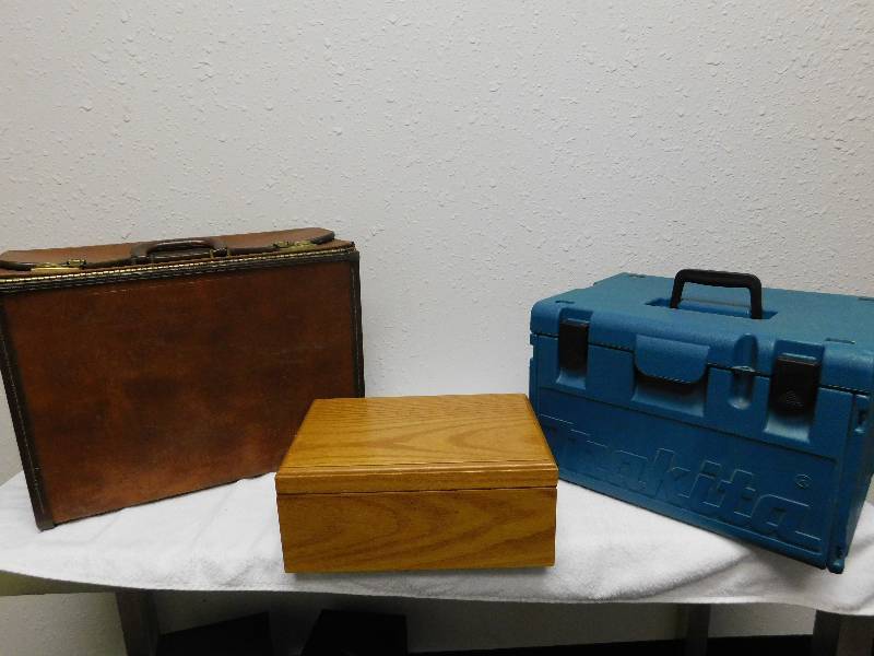 lot 7131 image: 3 Containters. Lidded Hardwood. Handled Leather Breifcase. Hard Plastic Tool Tote.