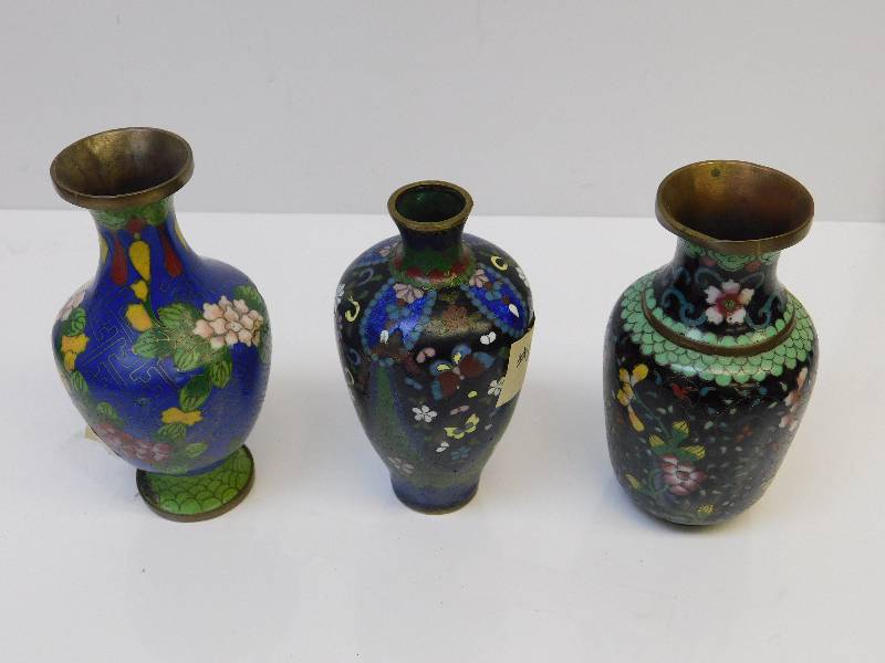 lot 7220 image: Cloisonne Bundle #3 - 3 Unmatched Vases.