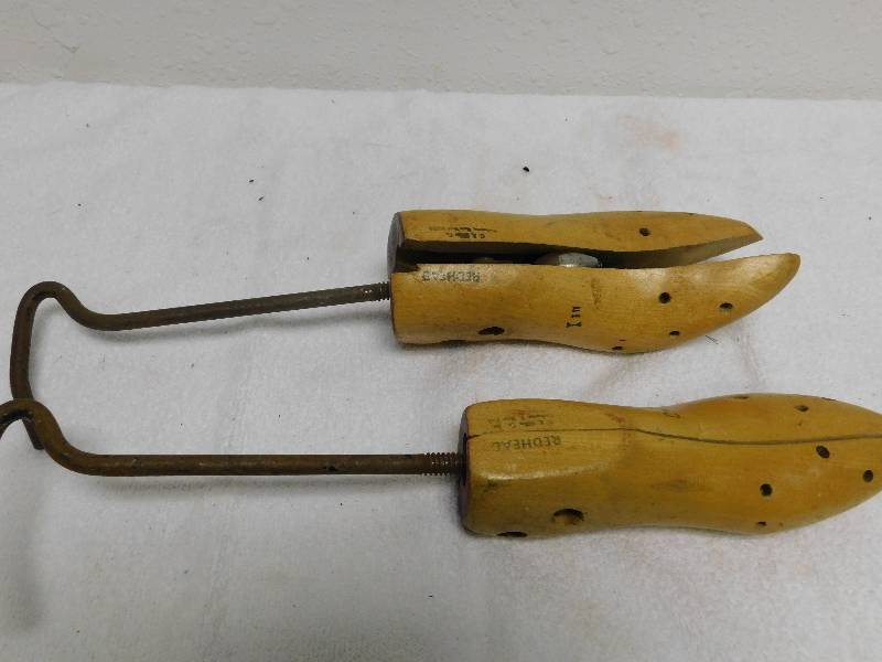lot 7139 image: 2 Antique Wooden Redhead Brand Cobblers Shoe Stretchers.