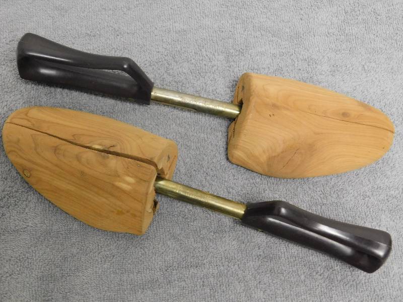 lot 7143 image: Antique Rochester Shoe Tree Set.
