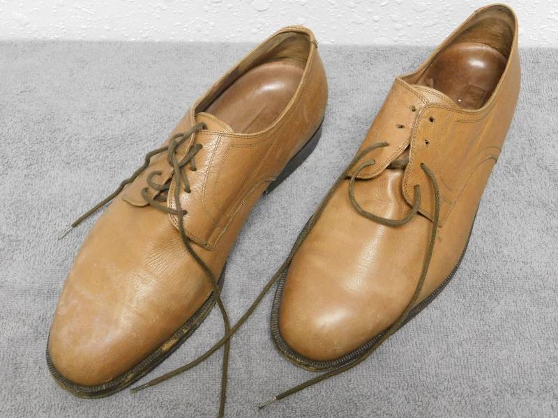 lot 7144 image: FLEXA Brand Italian Leather Shoes