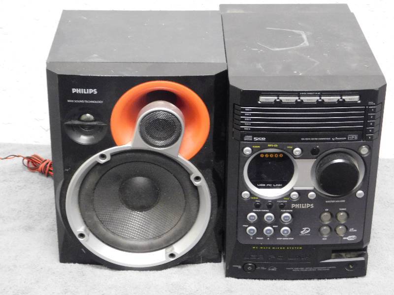 lot 7148 image: Philips 5 Disc CD Changer, Radio Tuner Stereo