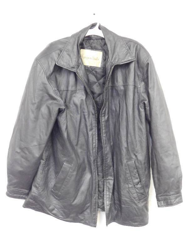lot 7161 image: Mens Autumn Trails Genuine Leather Coat
