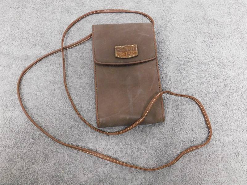 lot 7179 image: Vintage Leather ESprit Handbag or Clutch.