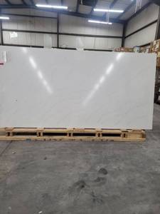 lot 3044 image: Lot of 2 Slabs of Tranquility HanStone, Quartz