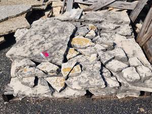 lot 12030 image: Lot of Assorted Remnants Pieces of Granite
