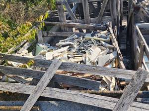 lot 12037 image: Lot of Assorted Remnants Pieces of Granite