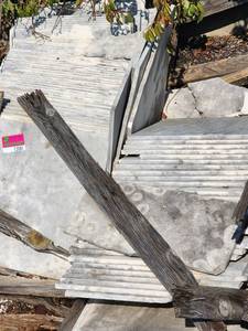 lot 12081 image: Lot of Assorted Remnants Pieces of Granite