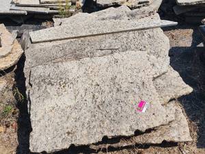 lot 12086 image: Lot of Assorted Remnants Pieces of Granite