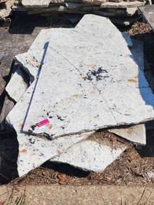 lot 12088 image: Lot of Assorted Remnants Pieces of Granite