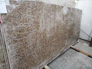 lot 3132 image: Lot of 2 Slabs Of Vorona Quartz, Polished