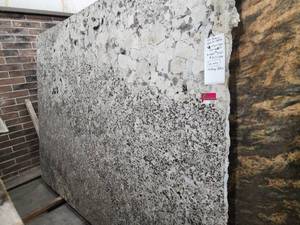 lot 3329 image: Lot Of 1 Slab of&nbspIce Brown Granite, Polished