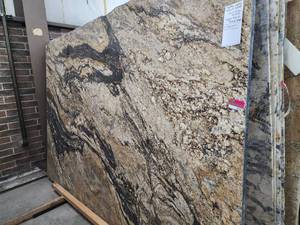 lot 3356 image: Lot of 1 Slab of Supreme Golden Granite, Polished