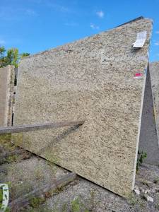 lot 9329 image: Lot of 3 Santa Ceceilia Polished Granite Slabs