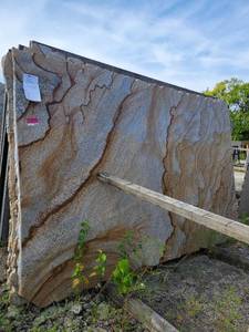 lot 9330 image: Lot of 4 Gold Polished Granite Slabs