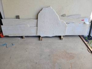 lot 9352 image: Lot of 4 Classic Travertine Vein-Cut Honed Remnant Slabs