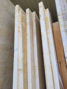 lot 9357 image: Lot of 8 Fiorito Blanco Polished Marble Slabs
