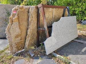 lot 7014 image: Lot of 9 Emperor Light Marble Polished Slabs