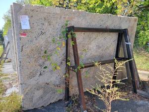 lot 7015 image: Lot of 5 Jupenana Imperial Polished Granite Slab Remnants