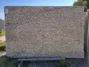 lot 7087 image: Lot of 1 Santa Ceceilia Granite, Polished