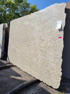lot 7094 image: Lot of 2 Giallo Ornamental Granite, Polished&nbsp