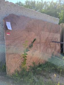 lot 7107 image: Lot of 1 Sucuri Bordeaux Granite, Polished