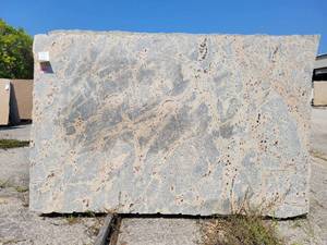 lot 7108 image: Lot of 5 Juperana Imperial Granite, Polished
