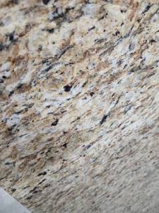 lot 5539 image: Lot of 1 Kitchen Countertop New Vernition Gold Granite, Polished
