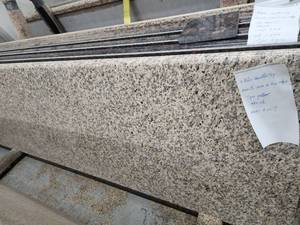 lot 5551 image: Lot of 1 Kitchen Countertops Tiger Yellow, Polished