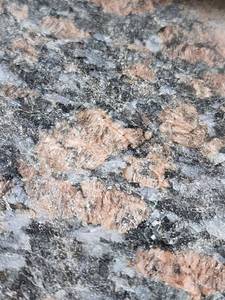 lot 5656 image: Crate of 12x12 Tan Brown Granite Tile