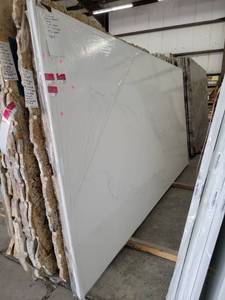 lot 3214 image: Lot of 2 Yorkville HoneStone Quartz Slabs
