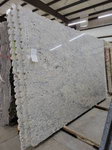 lot 3435 image: Lot of 1 Premium Ice White Granite Slab, Polished