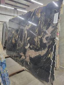lot 3143 image: Lot of 2 Titanium Black Granite Slabs, Polished