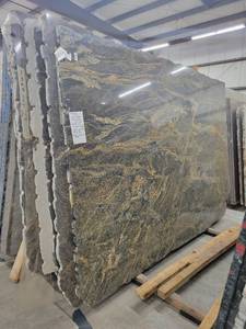 lot 3161 image: Lot of 3 Slabs of Juperana Pietna Granite, Polished