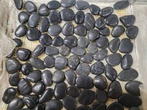 lot 5670 image: Crate of 12x12 Pebble Black Mosaic Tile