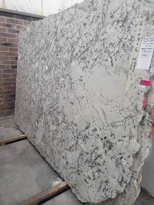 lot 3289 image: Lot of 3 Slabs of Bianco Rublita Granite, Polished
