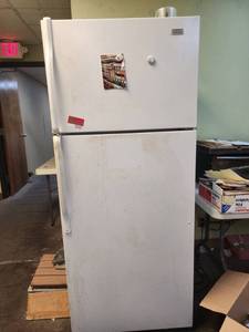 lot 22101 image: Roper Household Refrigerator Model RT188KKKQ00