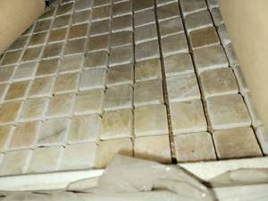 lot 5675 image: Crate of Gold Onyx Granite Tile Sheets, Polished