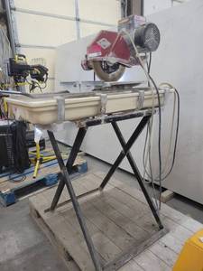 lot 5803 image: MK 158189MK-100 Wet Cutting Tile Saw