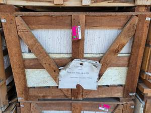 lot 9443 image: Crate of Alabastrino Travertine Antique 18 X 18 Tiles