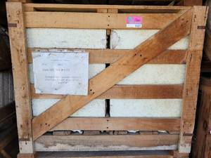 lot 9489 image: Pallet of Andean Creme Travertine Pattern Tumbled Tiles