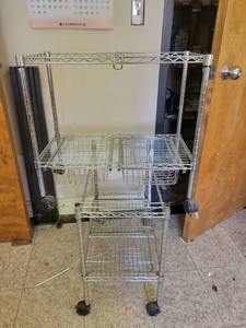 lot 22039 image: Lot of 2 Small Rolling Carts W Drawers