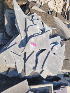 lot 12049 image: Lot of assorted Remnants  Pieces of Granite