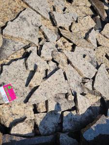 lot 12050 image: Lot of assorted Remnants  Pieces of Granite