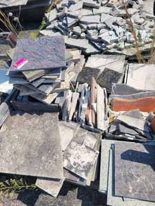 lot 12057 image: Lot of assorted Remnants  Pieces of Granite