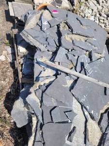 lot 12058 image: Lot of assorted Remnants  Pieces of Granite