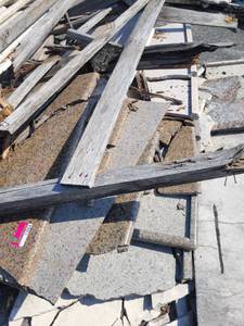 lot 12064 image: Lot of assorted Remnants  Pieces of Granite