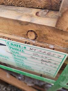 lot 7174 image: Pallet of Brazilian Peacock Rusty Slate Tile
